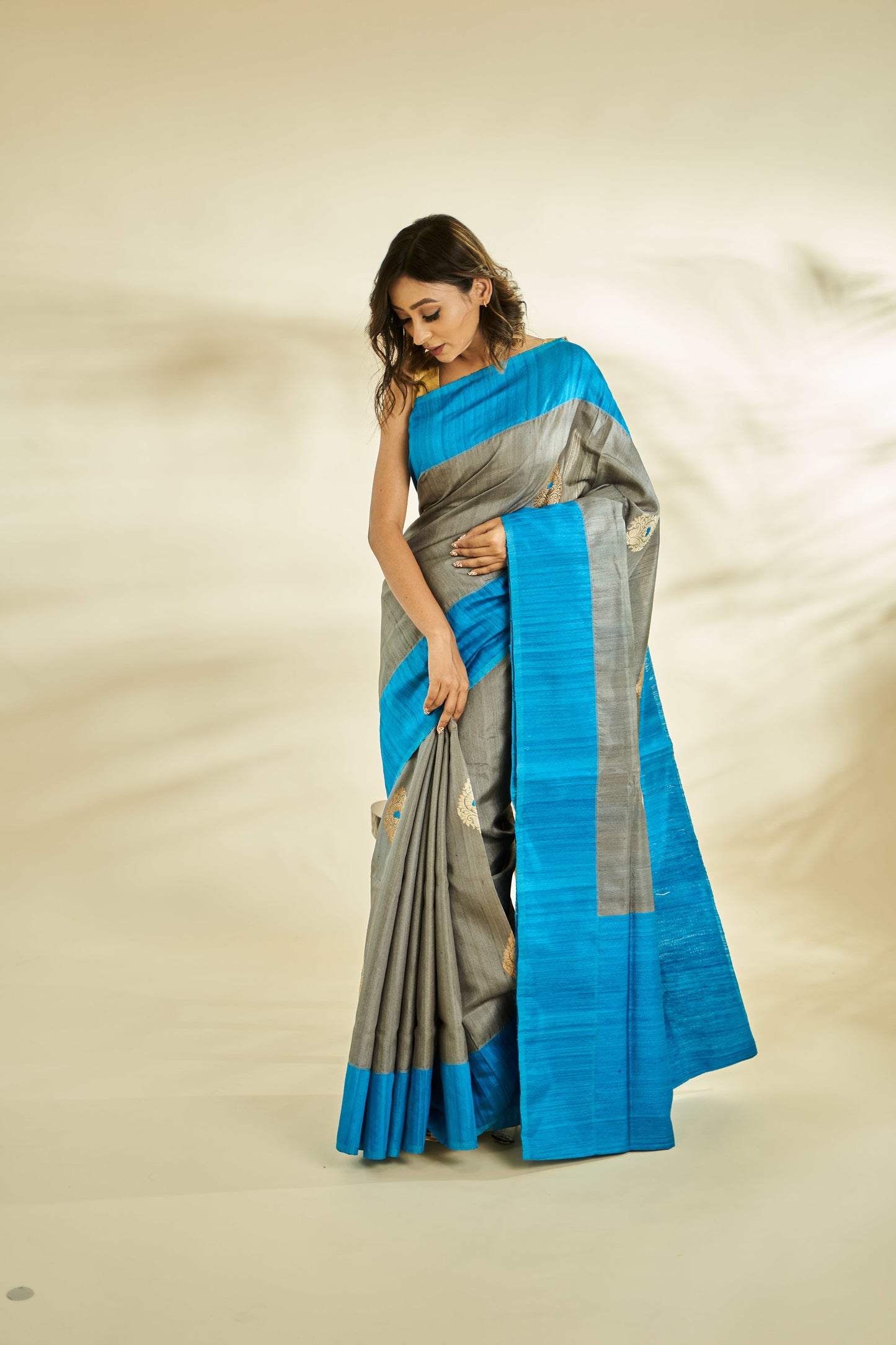 Pure Handloom Tusser Saree With Meenakari Buta