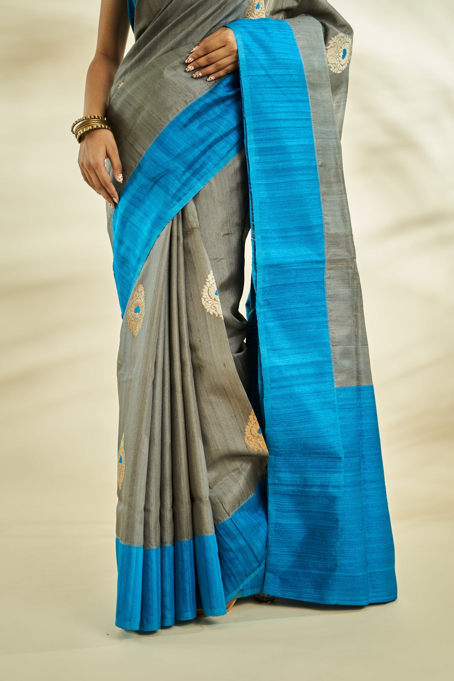 Pure Handloom Tusser Saree With Meenakari Buta