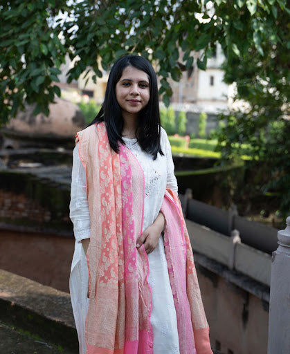 Styling Your Benarasi Dupatta | A Guide