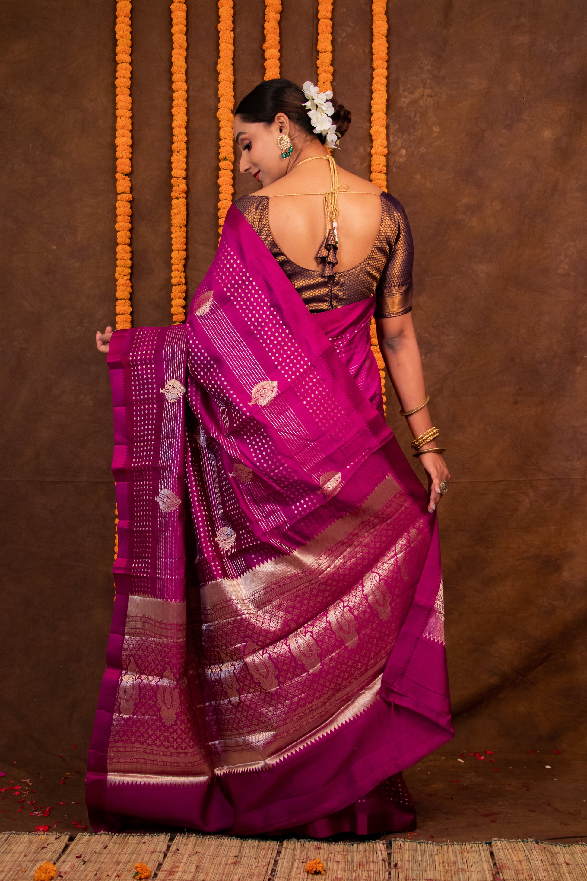 Magenta Pure Chiniya Silk Saree 3