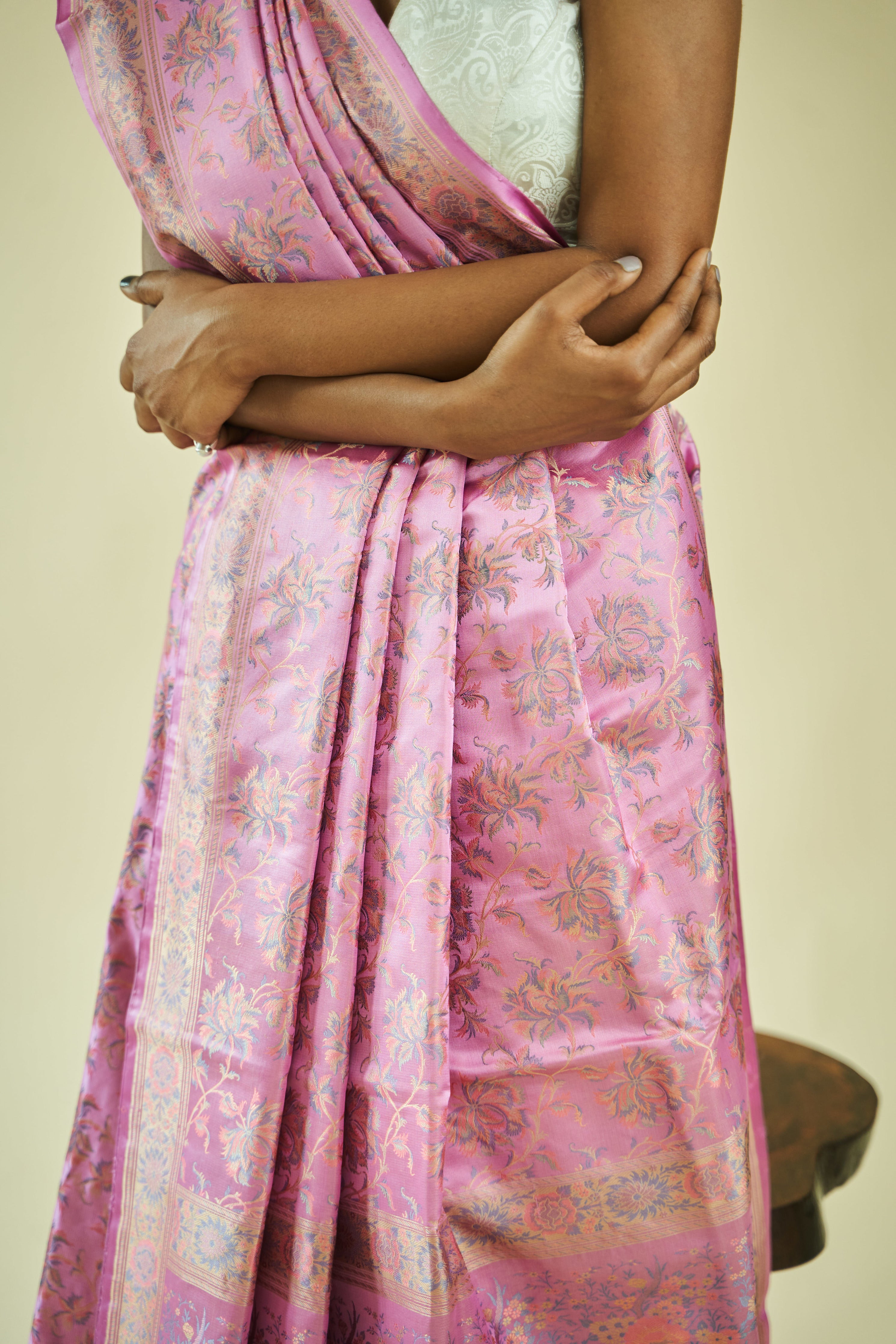 Buy Daisy Pink Banarasi Tanchoi Silk Saree - House Of Elegance – House Of  Elegance - Style That Inspires